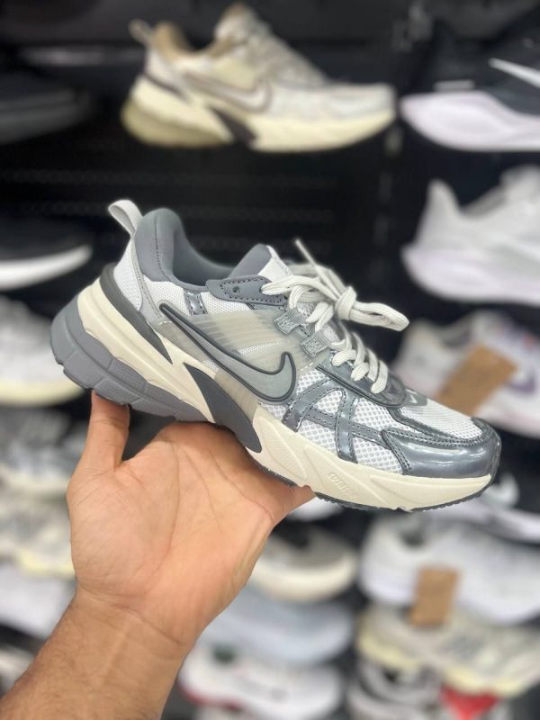 کفش زنانه و مردانه نایک Nike V2K Run کد 2039 - تصویر 15